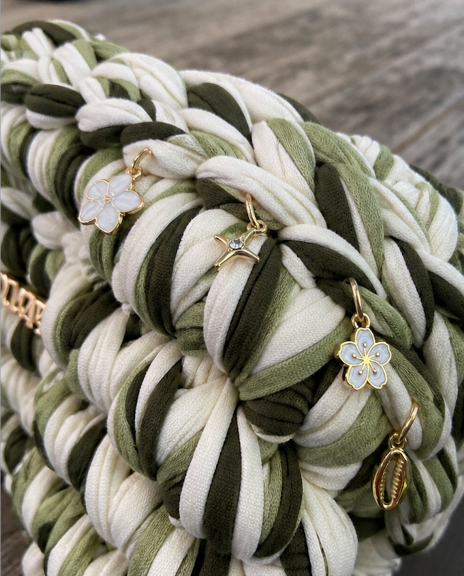 SOLARA CLUTCH - MATCHA